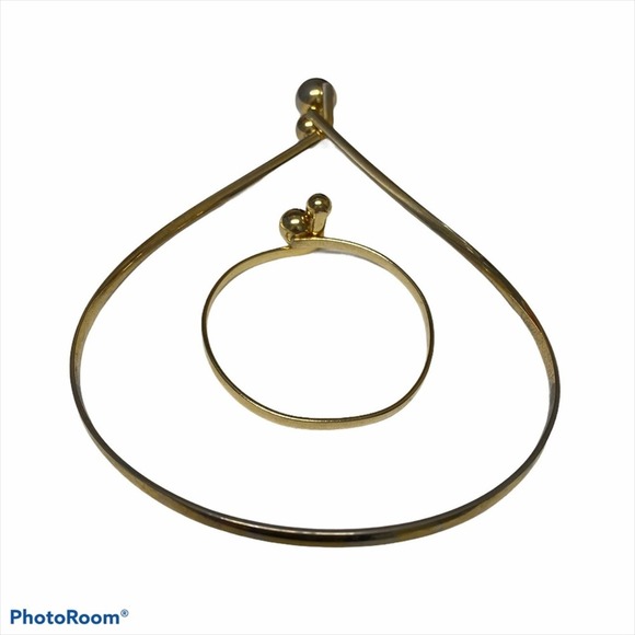 Gold tone Wire Collar Statement Necklace and Bracelet Set - Picture 3 of 6